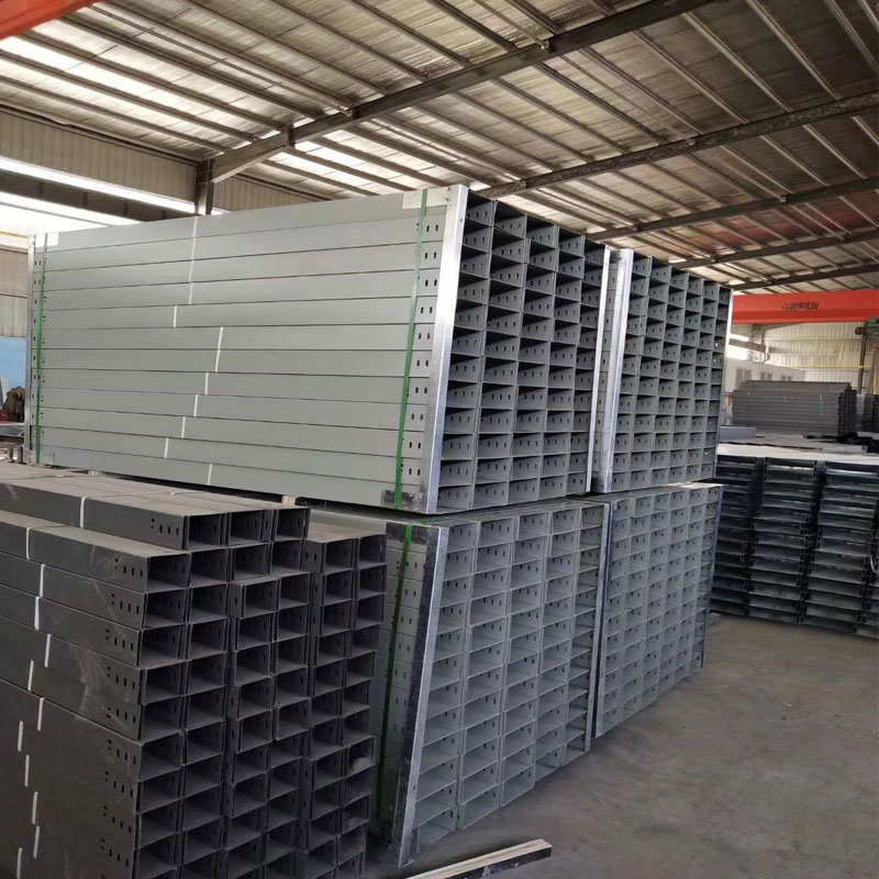 电缆桥架（托盘式直通）